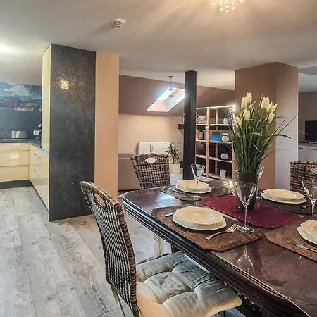 Stunning In Apartament